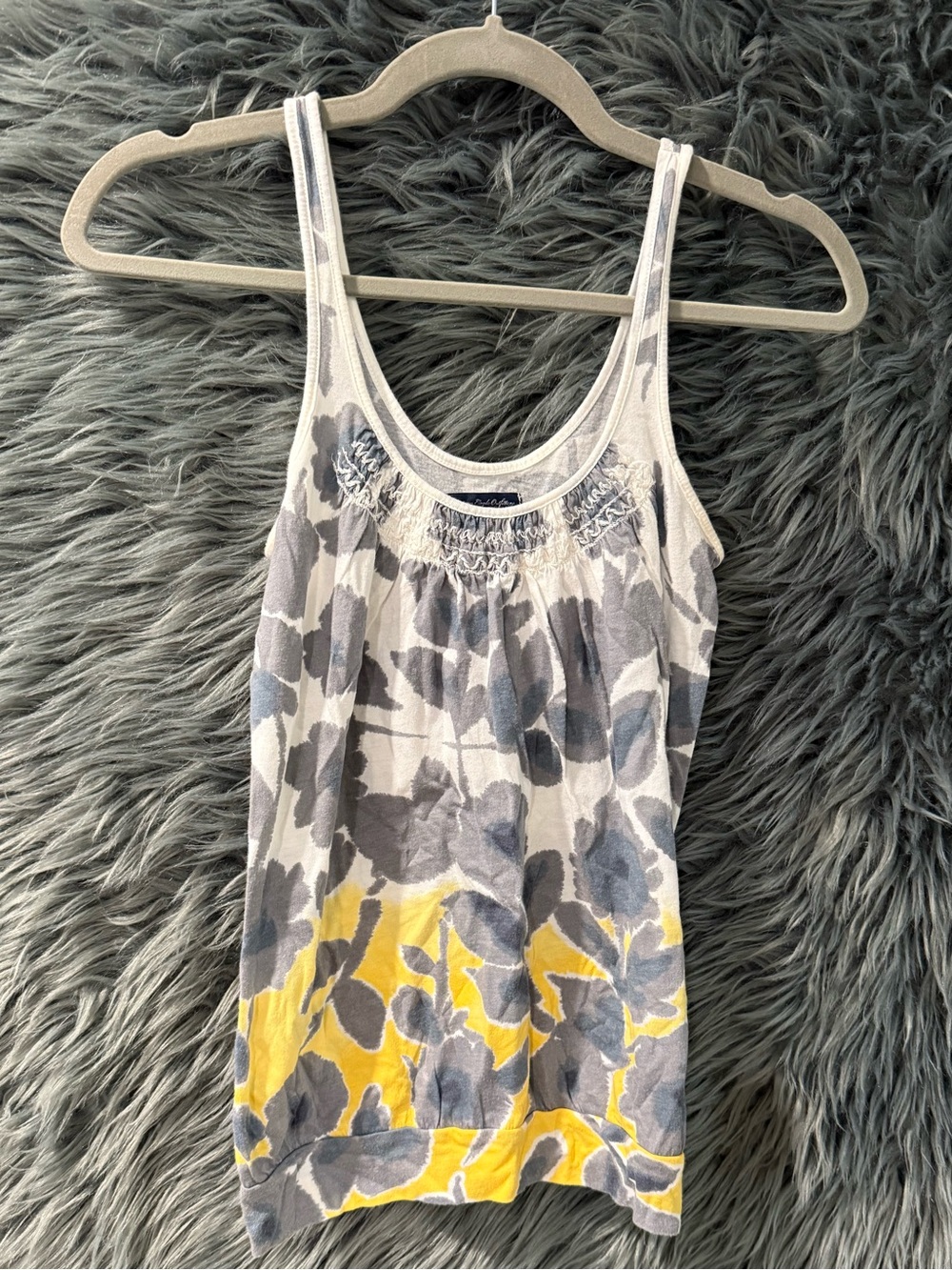 American Eagle Floral Tank - Size XS | Color: Grey